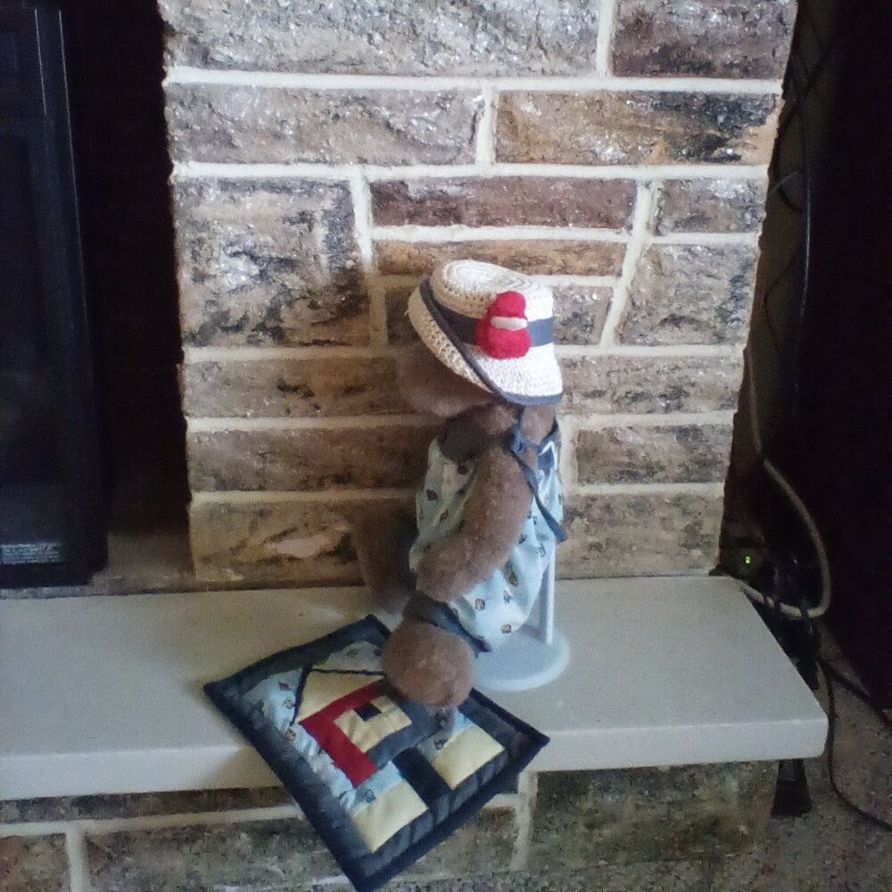 Boyd's bear - Picture 2 of 2